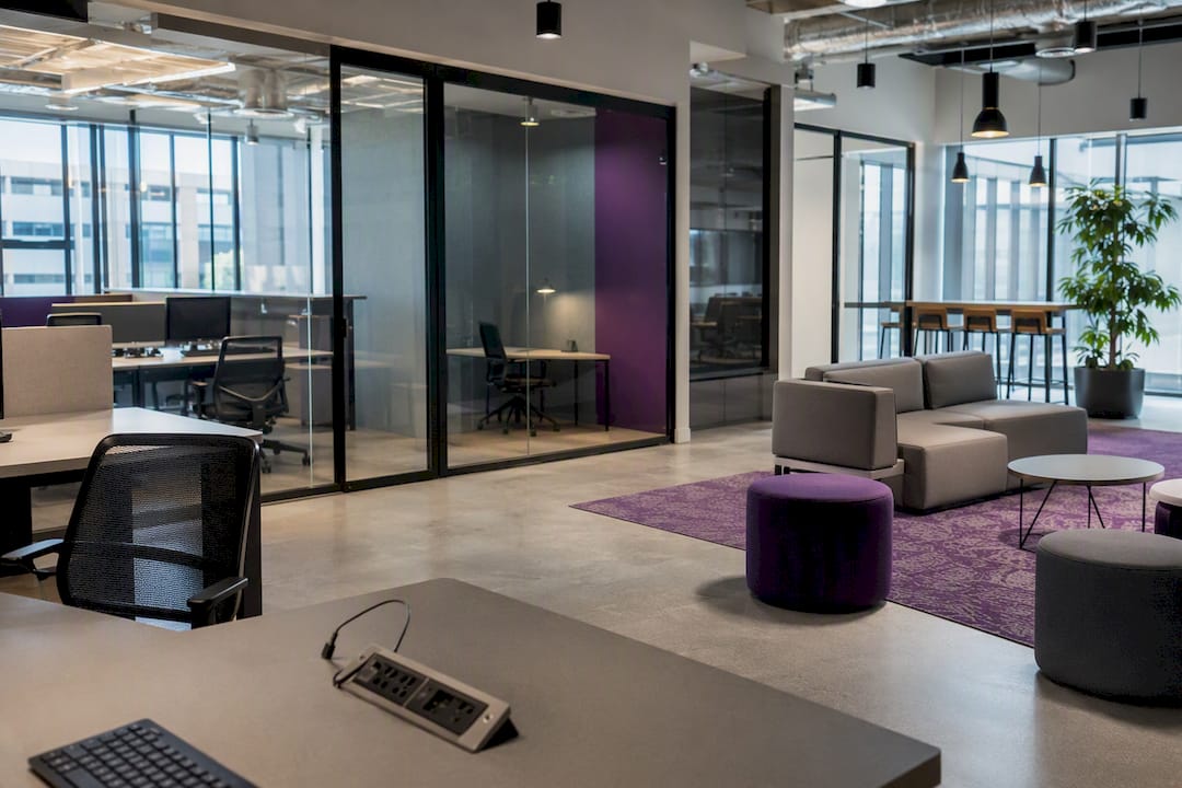 Hybrid office with multiple zone types