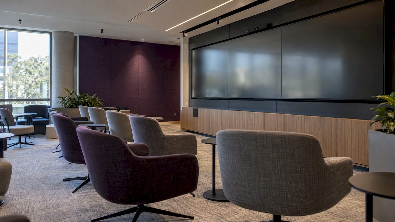 Executive briefing centre demonstration space
